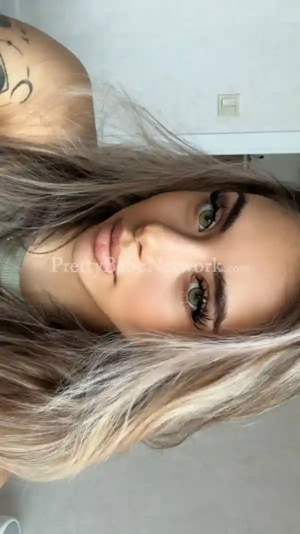 Meet Agata Open-minded Blonde Polish Escort in Bangalore